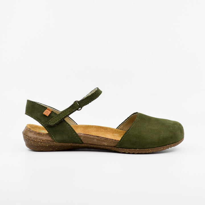 El Naturalista Wakataua khaki