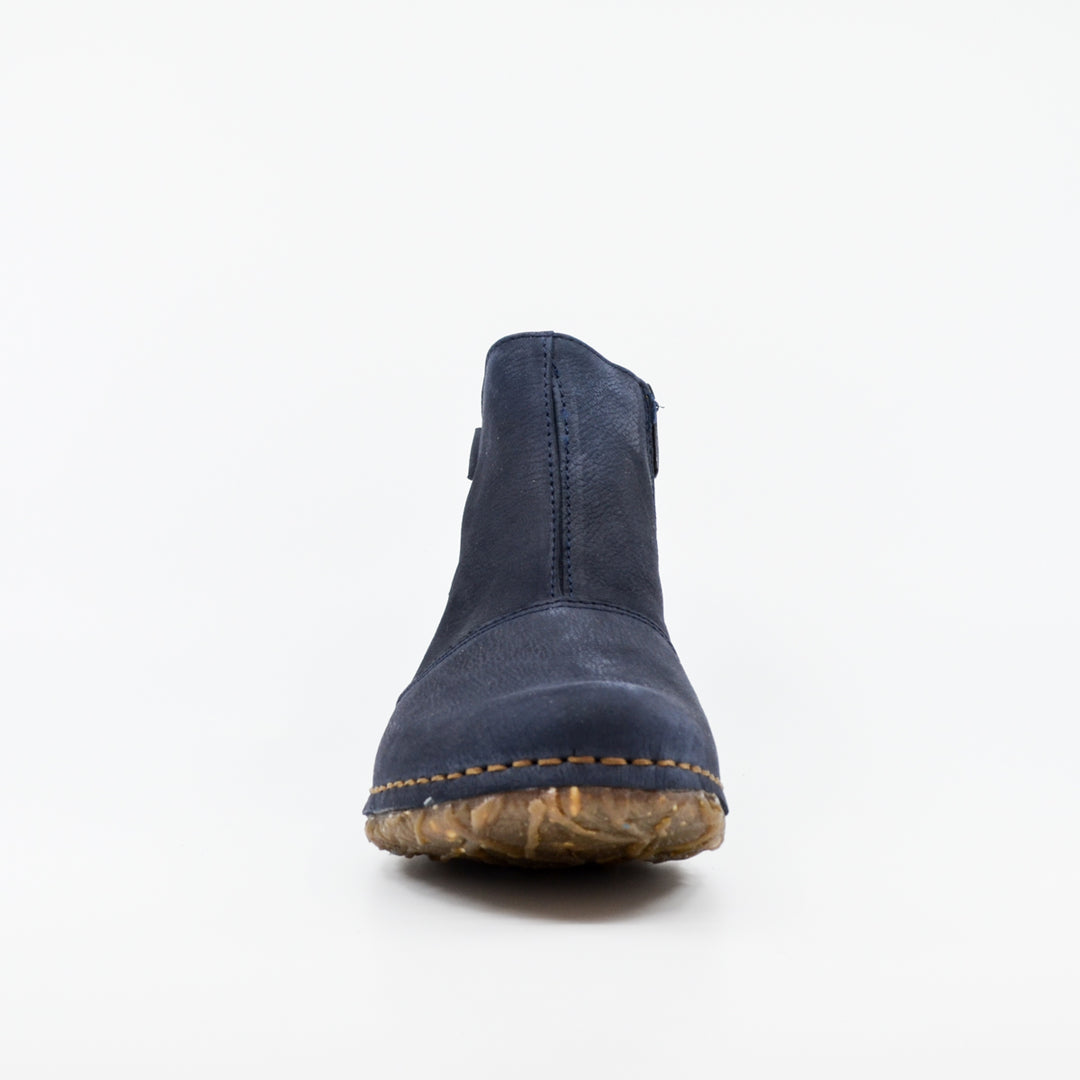 El Naturalista Angkor ocean