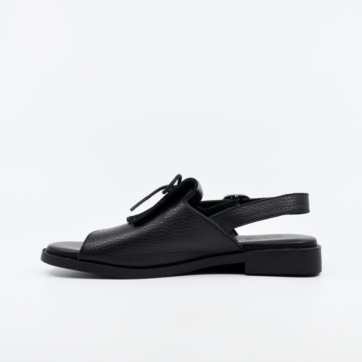 Arche Kakuma black