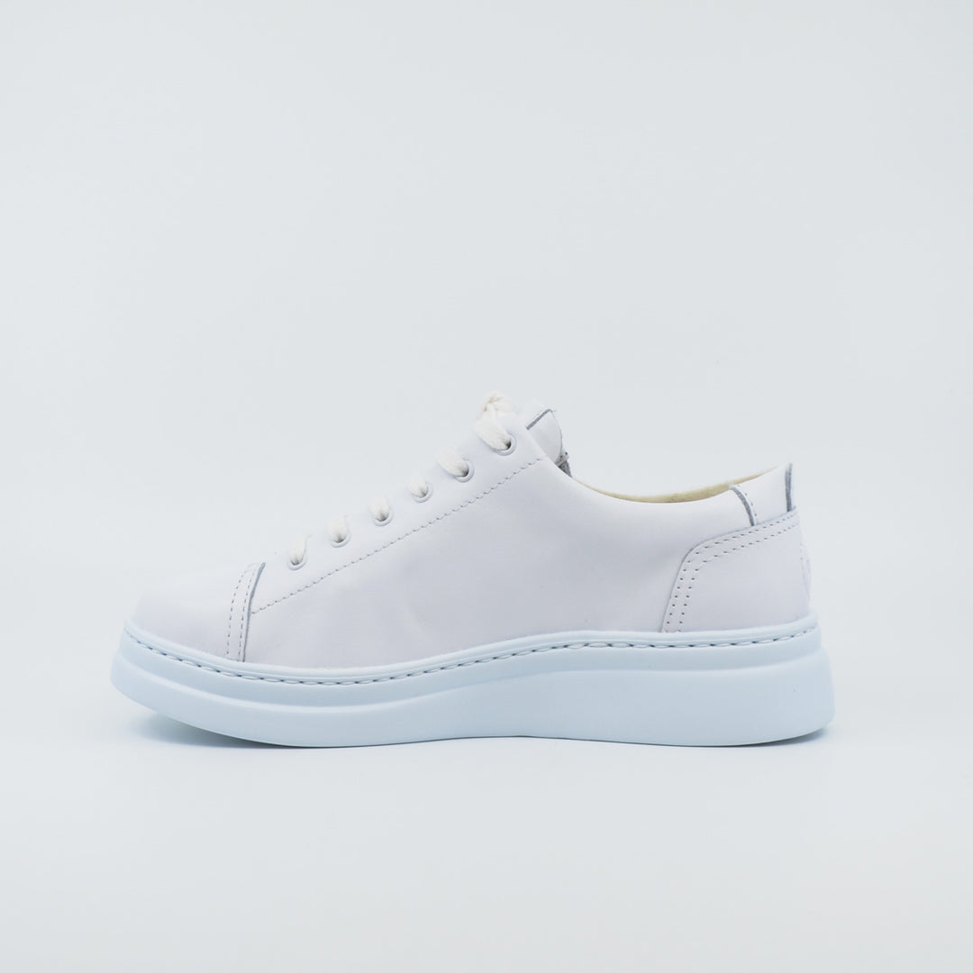 Camper Runner Up white