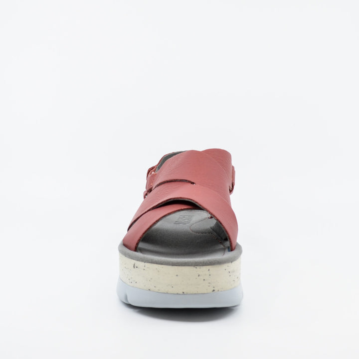 Camper Oruga Up red