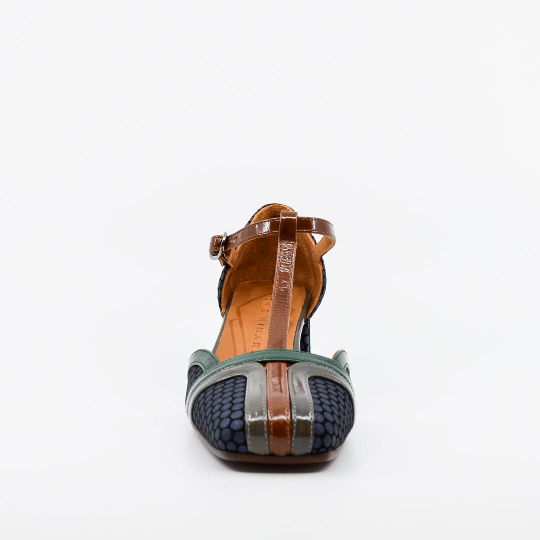 Chie Mihara Vola navy