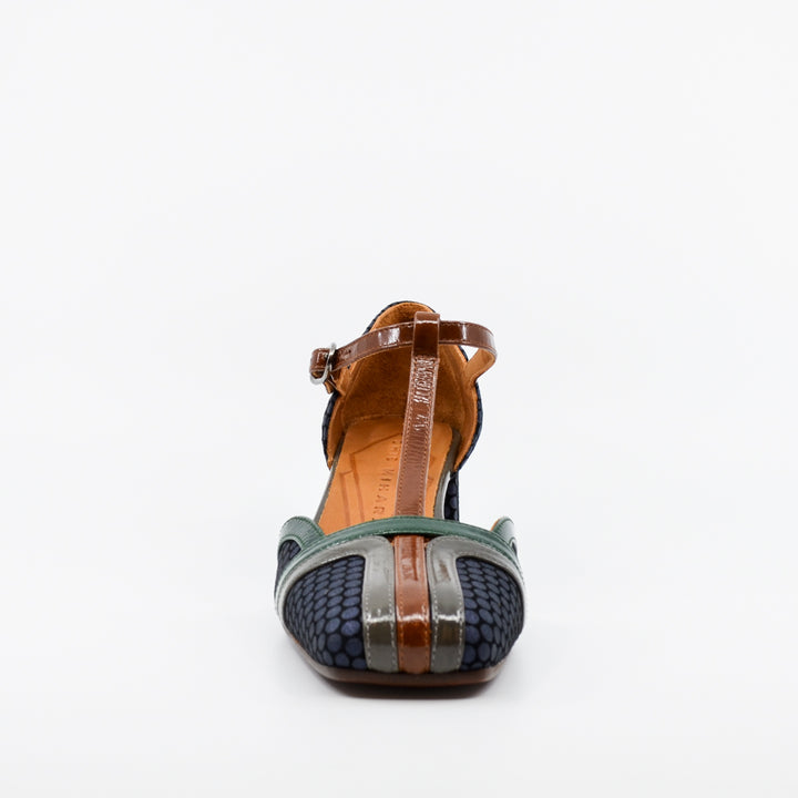 Chie Mihara Vola navy