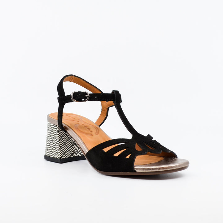 Chie Mihara Lareina black