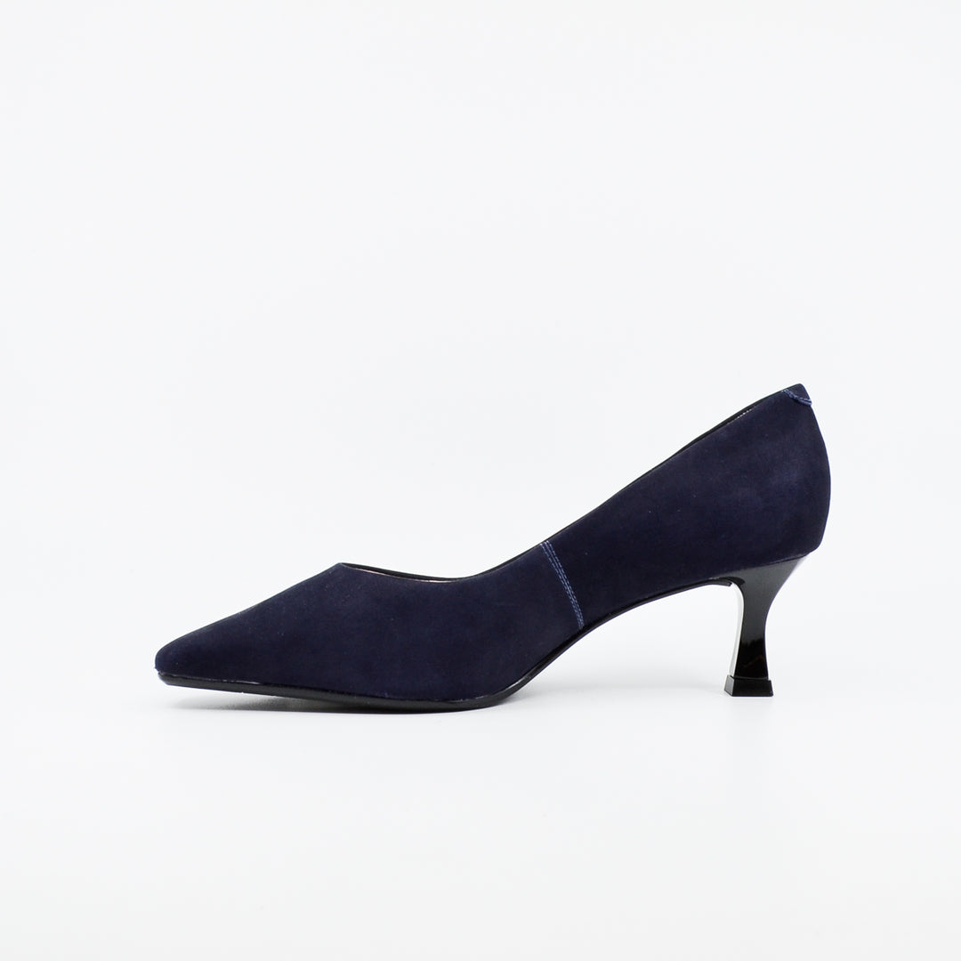 Chrissie Blaze navy