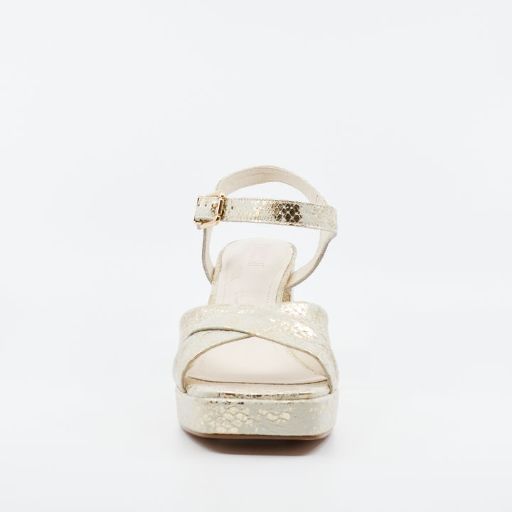 Chrissie Runaway bone gold