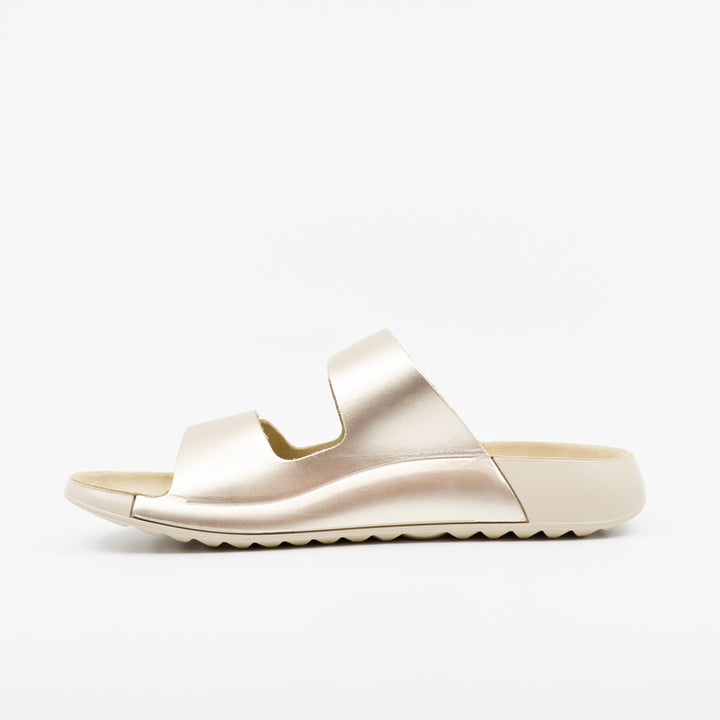 ECCO Cozmo white gold