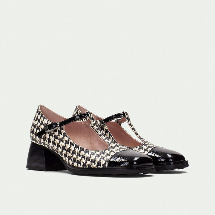 Hispanitas Marsella black & white