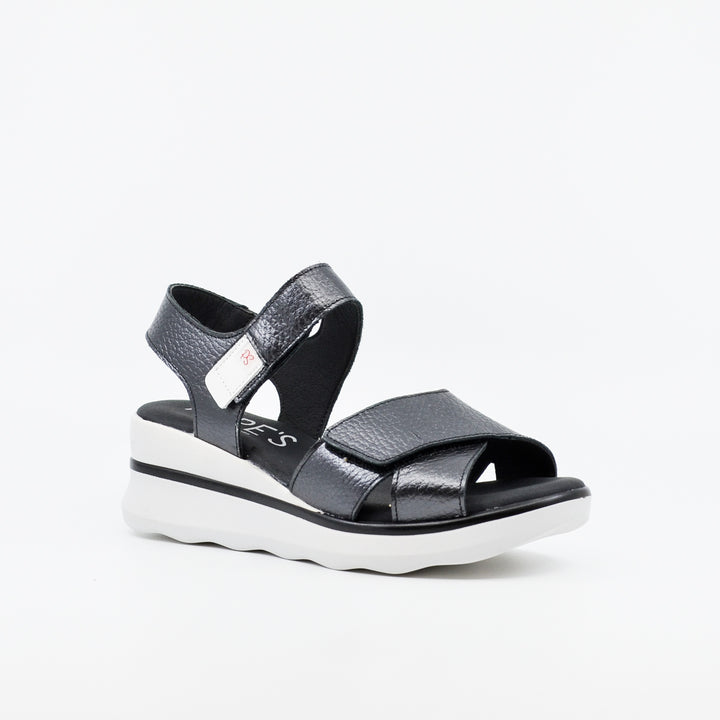 Pepe's Lucia black