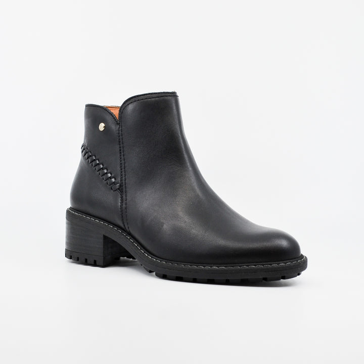 Pikolinos 8871 black