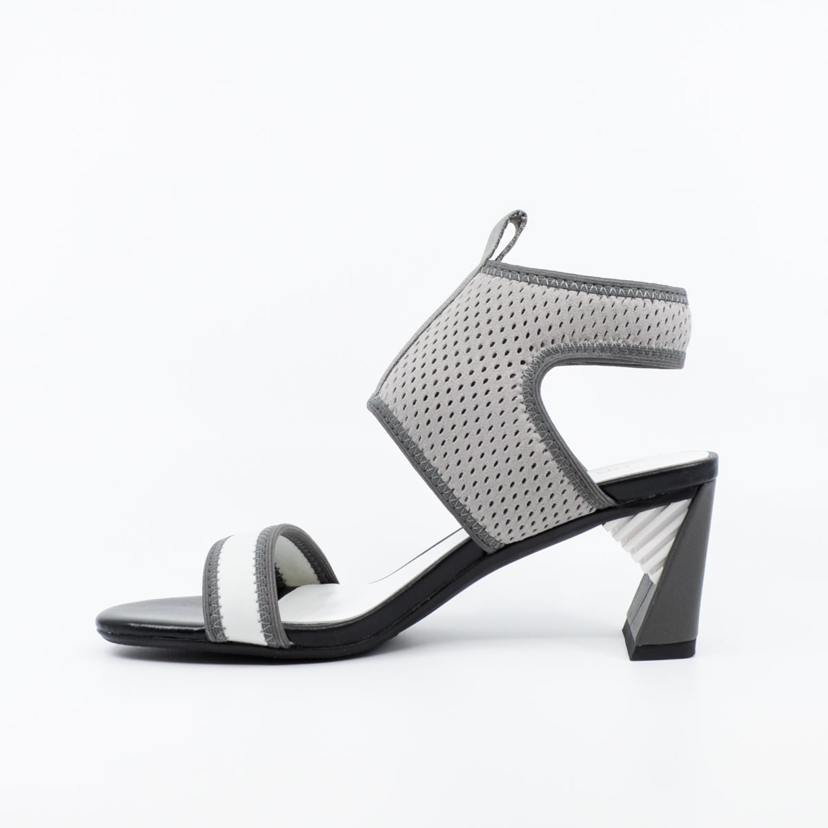 ★追跡&関税込【UNITED NUDE】SONAR SURF MID United Nude Sonar Surf Mid dove – The House of Shoes