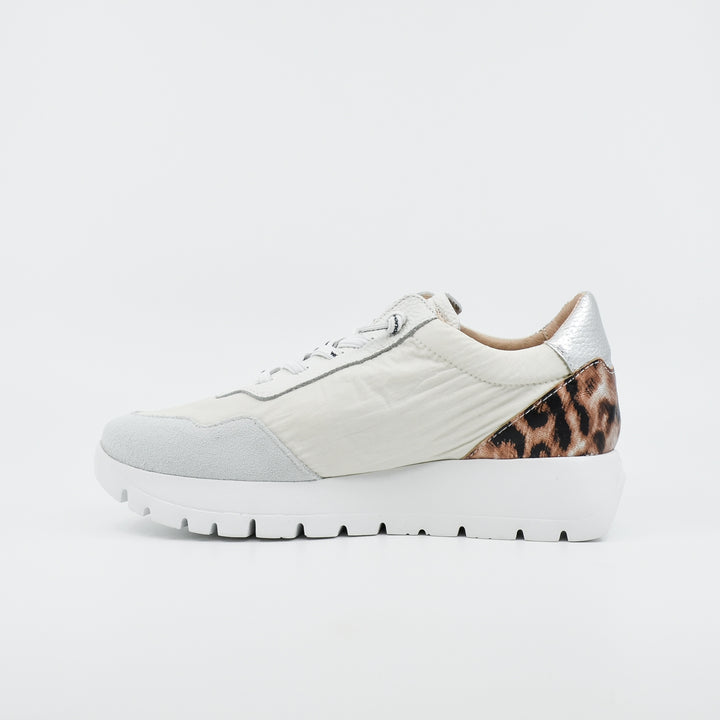 Wonders A-24100 off white & silver